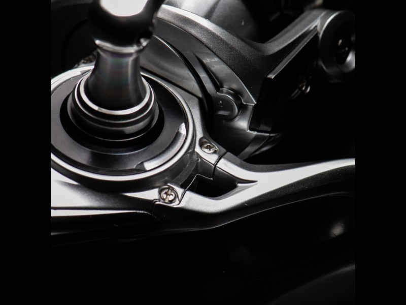 moulinet-savage-gear-sgs6-7.jpg