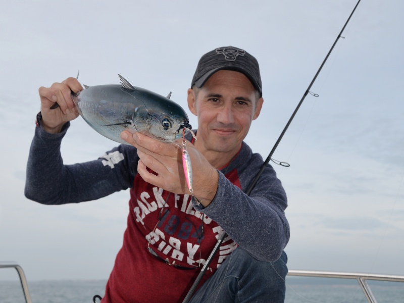 Bonite prise au Jigpara Major Craft 20 g par notre consultant Stéphane Charles