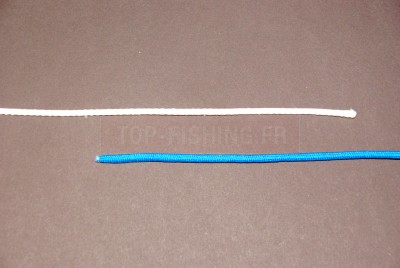 Superposez les deux brins.