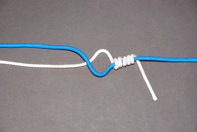 Faîtes ainsi cinq tours d\'un coté