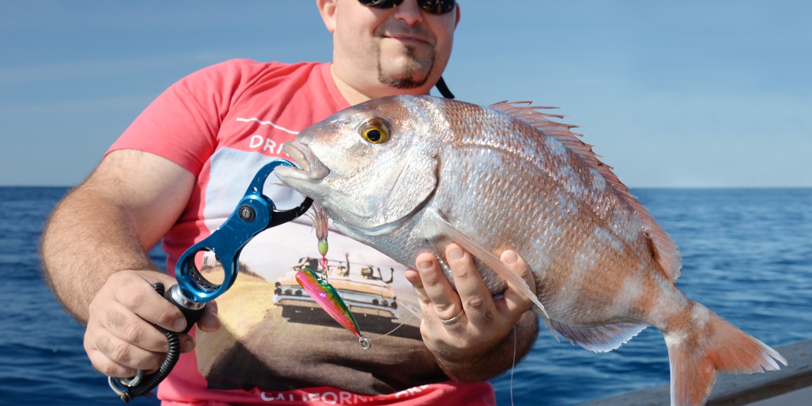 …Et prise d’un magnifique pagre à l’Inchiku Kick Bottom Hayabusa