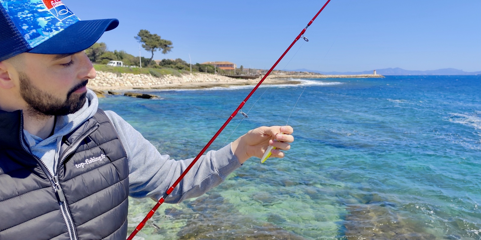 Pêche au loup du bord de mer avec Nathan en démo