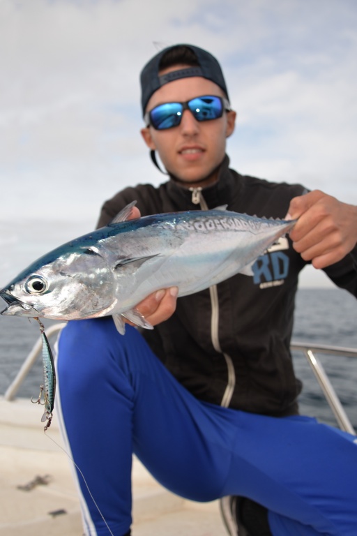 Après de nombreux refus aux casting jigs, ce jerkbait Ryuki Duo a permis de déclencher les attaques de bonites difficiles !