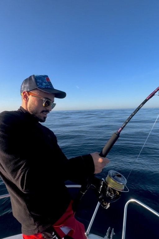 Sandro avec la canne TOP FISHING NO LIMIT accompagné de l'incontournable STELLA 30000