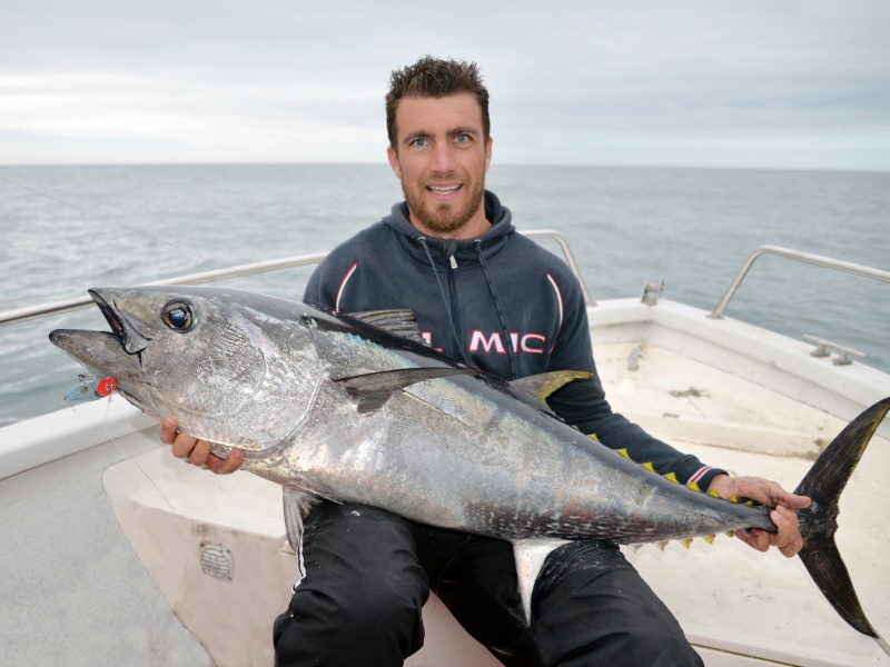 Premier thon pris au popper par ce pêcheur grâce au 3D Popper