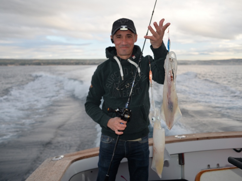 Doublé de calamars en utilisant la canne Amazing Top Fishing !