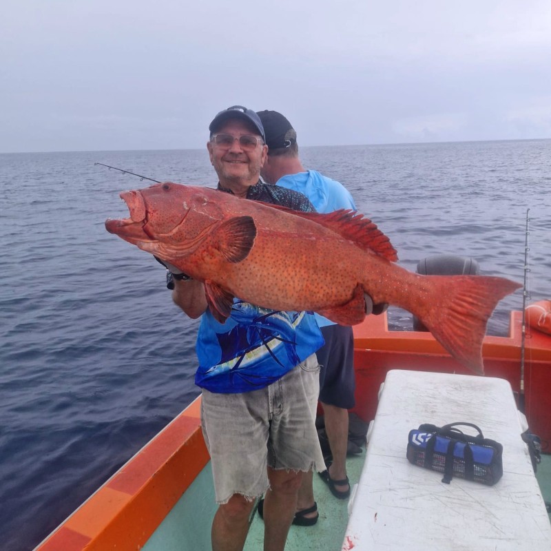 Hugues continue d’explorer les eaux mythiques du Pacifique