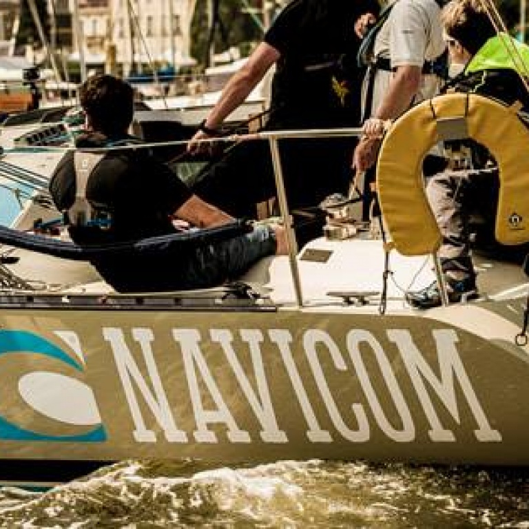 navicom-1.jpg Spécialiste Français en Électronique de bord, Équipement, Pêche, Sécurité, Communication, Énergie,...